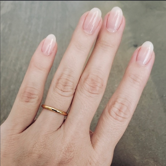 Gold simple smooth Woman Wedding Ring - Picture 2 of 3